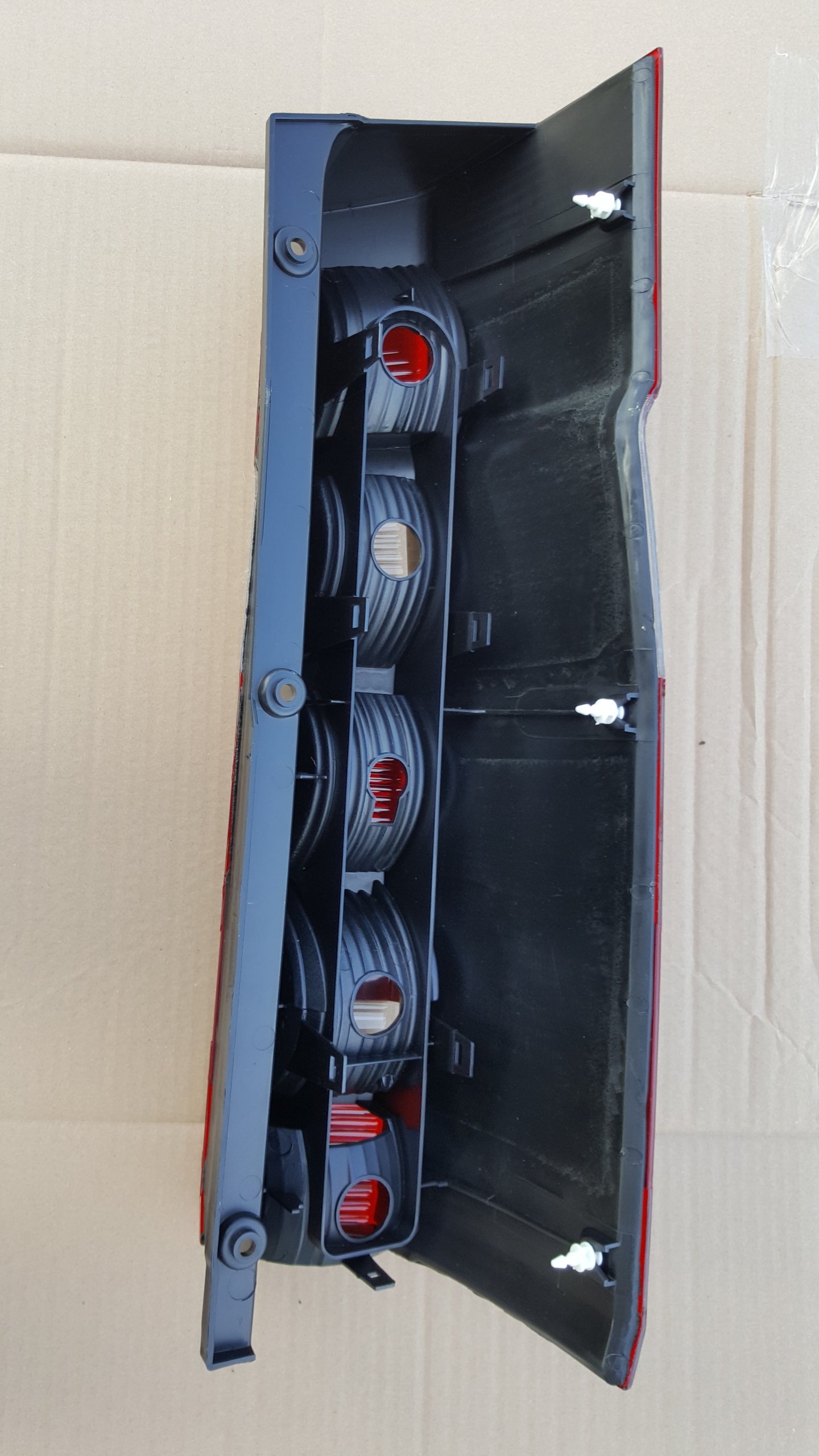 LAMPA LEWA TYLNA SPRINTER W906 2006-2013 P-ń - obrazek 2