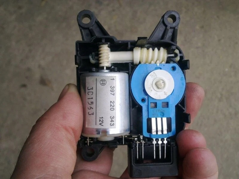 POTENCJOMETR SILNICZKA KLIMY NAWIEWU DO VW AUDI SKODA SEAT - obrazek 5
