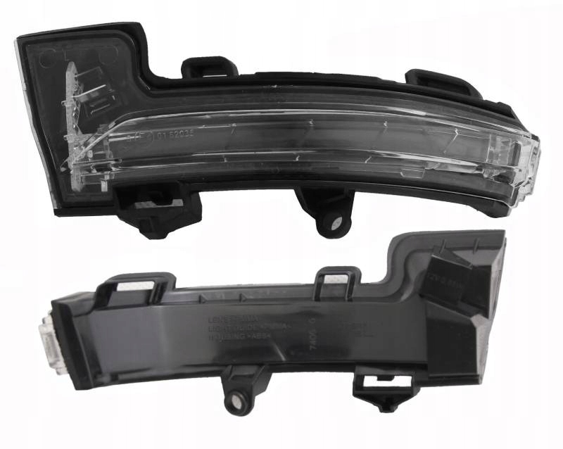 MIGACZ KIERUNKOWSKAZ LED W LUSTERKO BOCZNY SKODA OCTAVIA 2013- LEWY