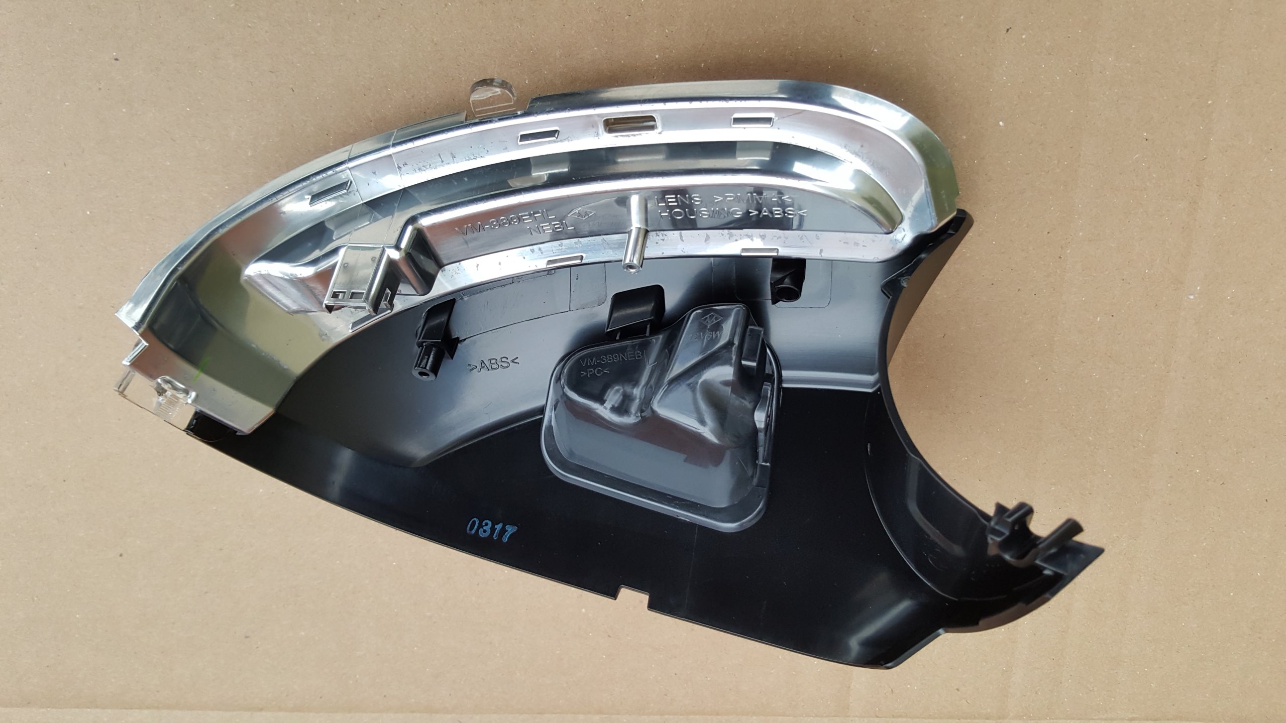 KIERUNKOWSKAZ PRAWY PASSAT B7 CC Podświetlenie P-ń - obrazek 2