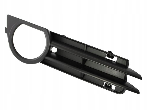 ATRAPKA W ZDERZAK PRAWA AUDI A3 2003-2008 ZASLEPKA