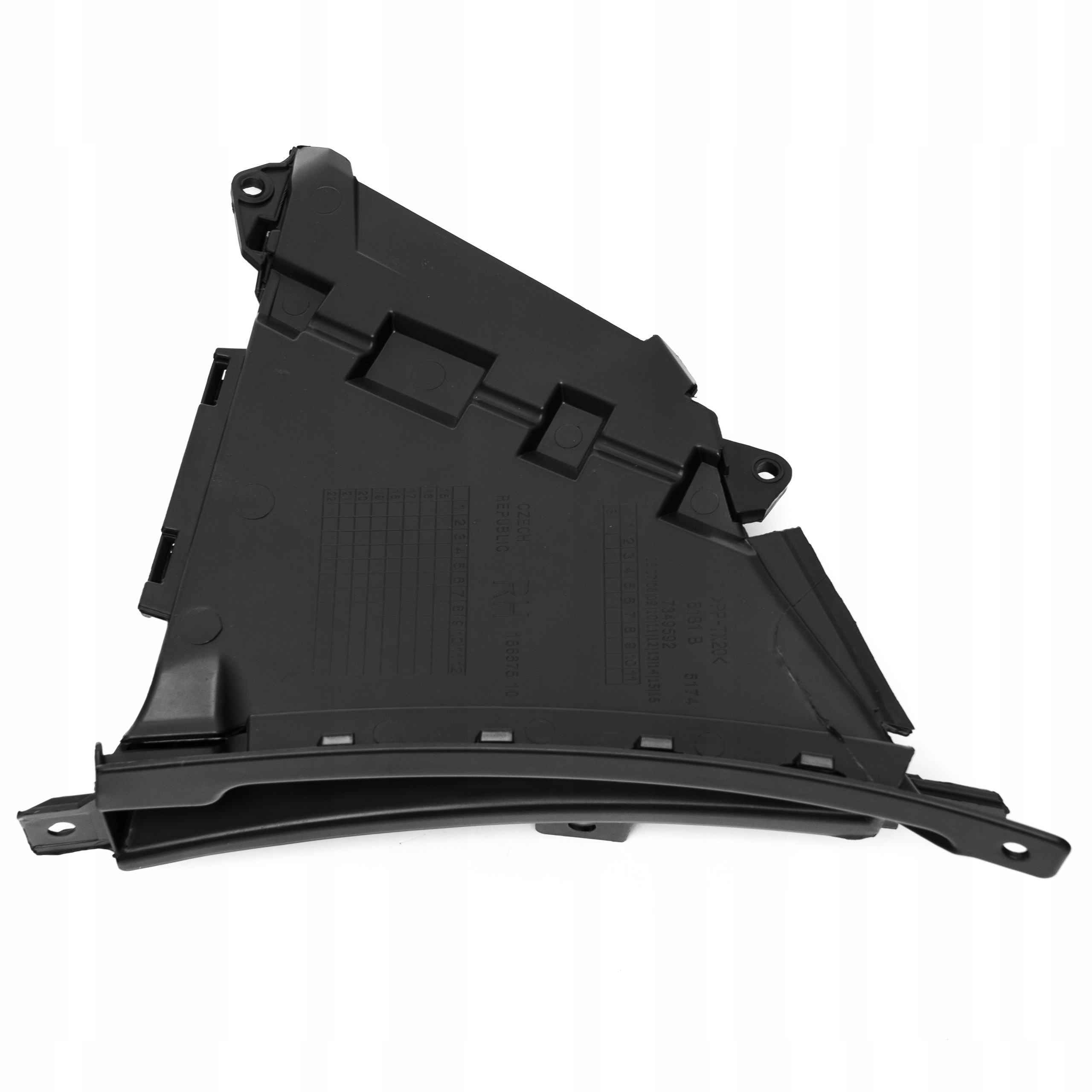 BMW 5 G30 G31 WLOT ŁAPACZ DOLOT KANAŁ POWIETRZA BŁOTNIKA PRAWY 51137349592