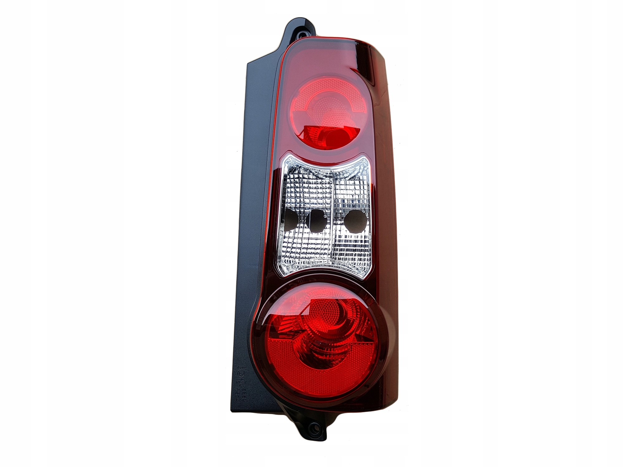 LAMPA tylna lewa PARTNER III 3 2013-2019 LIFT
