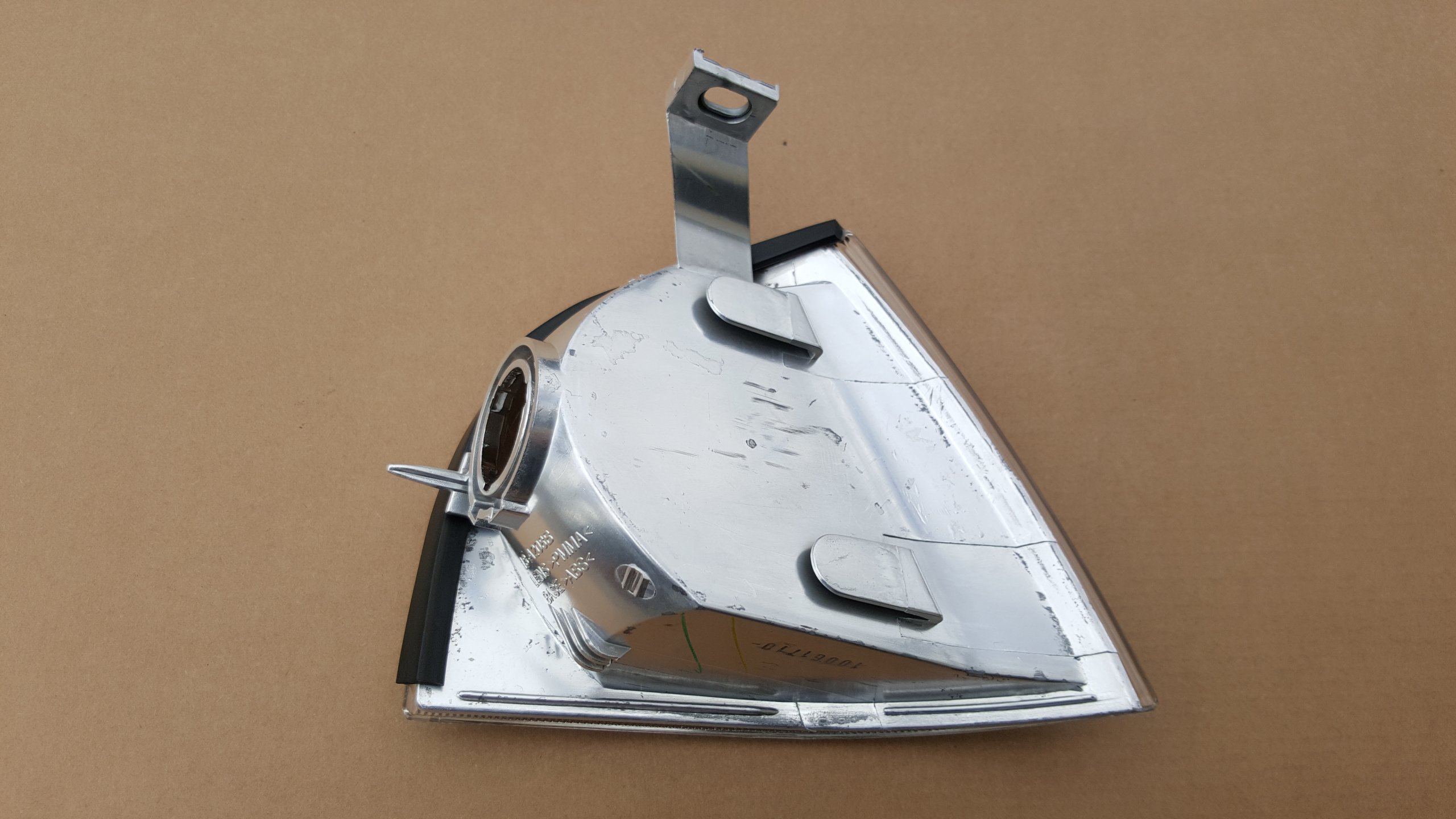 KIERUNKOWSKAZ PRAWY SKODA OCTAVIA I 1997-2000 P-ń - obrazek 2